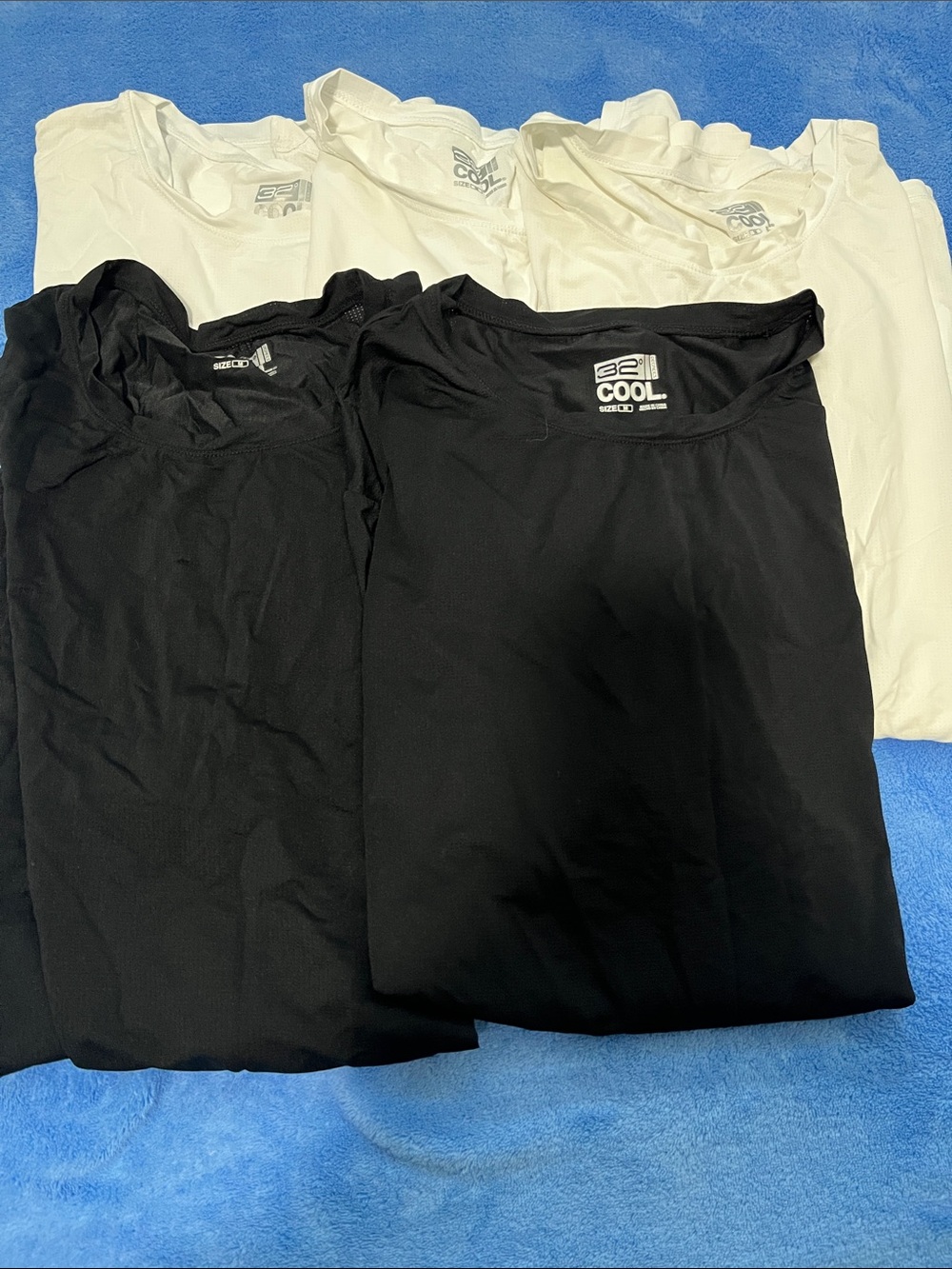 🔥(M)🔥32 Degrees Cool Tee bundle! (5)